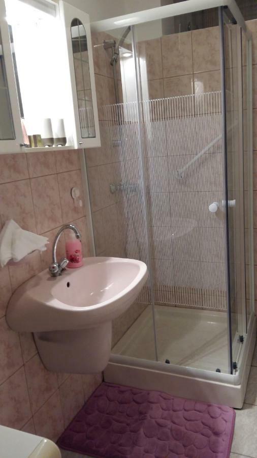 Heni Apartman Nagykanizsa Exterior foto
